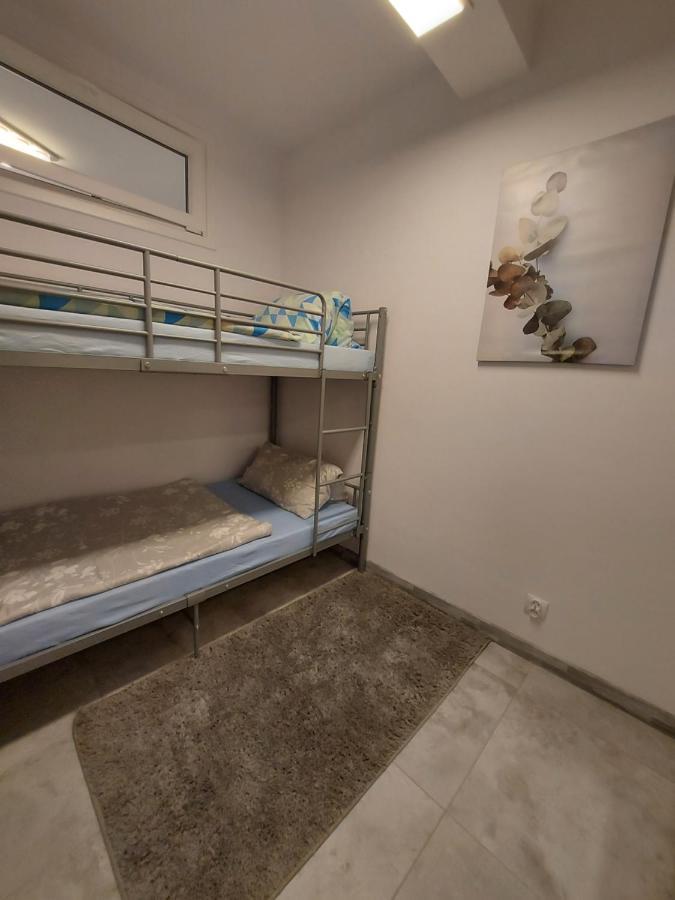 Апартаменти Apartament Z Duzym Tarasem Свіноуйсьце Екстер'єр фото